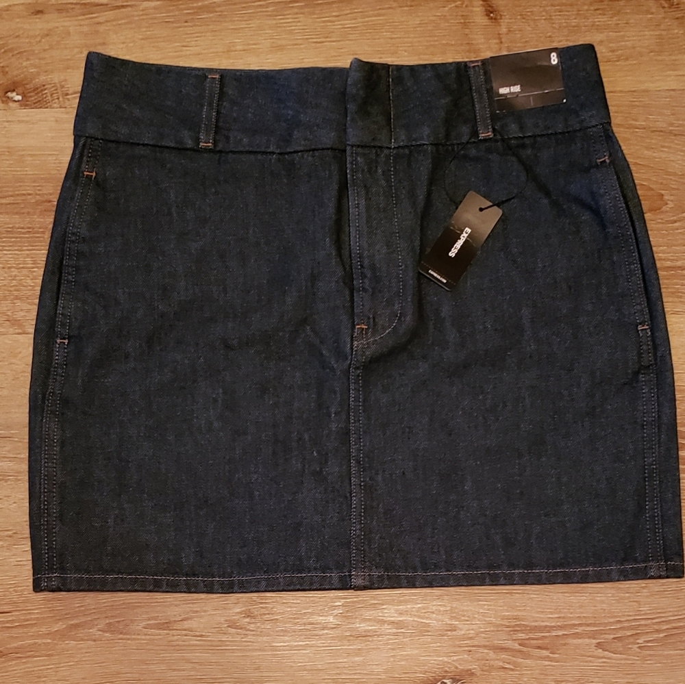 EXPRESS Denim mini skirt SZ 8 NWT